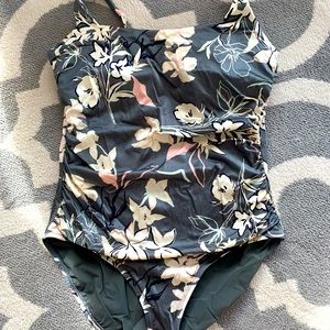 Athleta 🩱 one-piece swimsuit